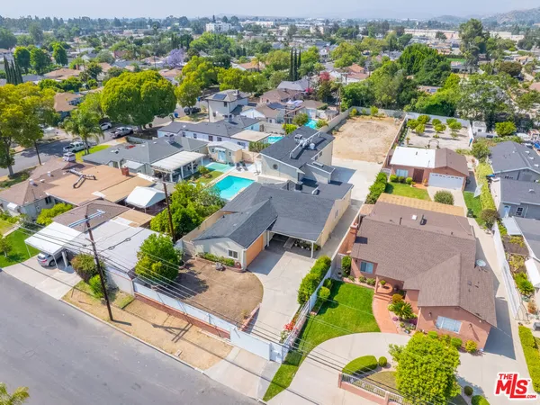 $1,250,000 | 10741 Stagg Street, Sun Valley, CA 91352