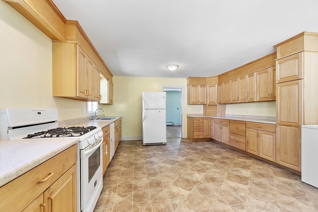 12 Clement Road Townsend, MA 01474 - Photo 11 of 29