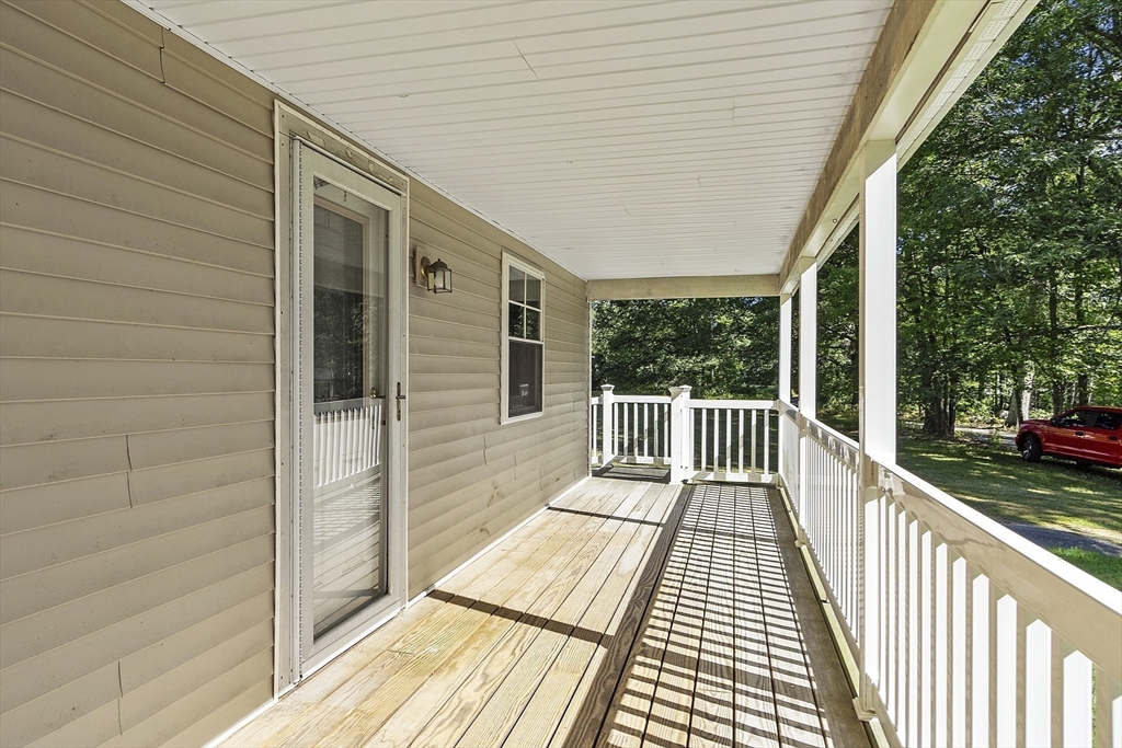 12 Clement Road Townsend, MA 01474 - Photo 3 of 29