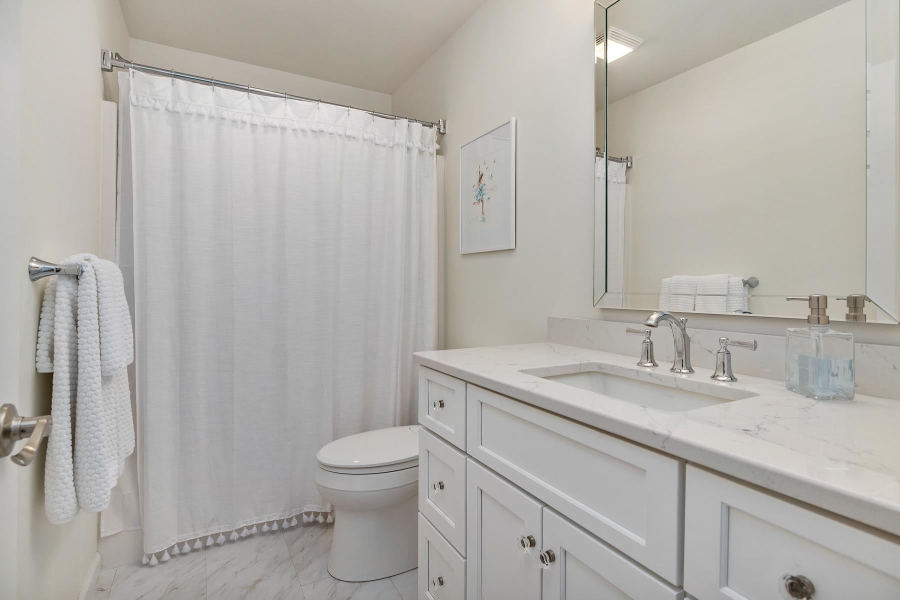 54 Greystone Way North Hampton, NH 03862 - Photo 12 of 31