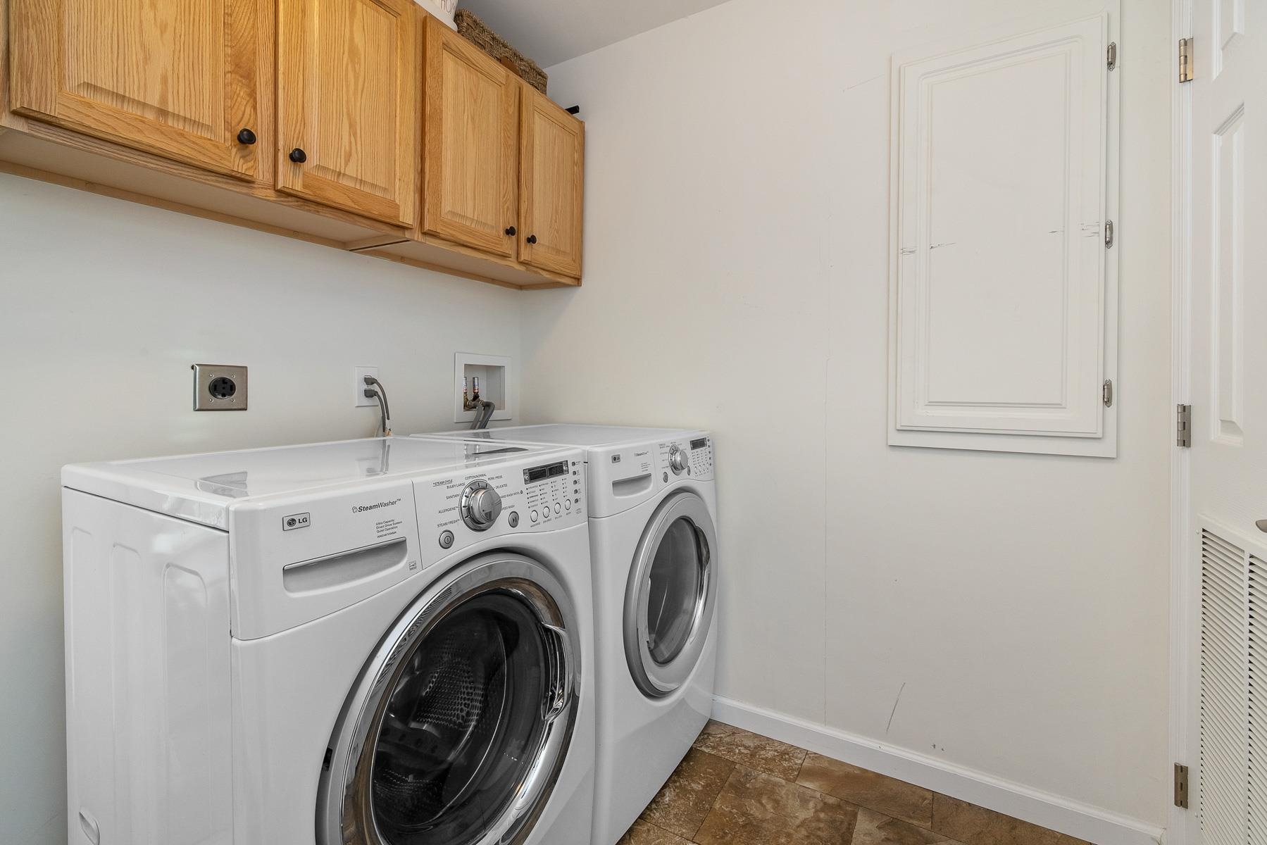 54 Greystone Way North Hampton, NH 03862 - Photo 14 of 31