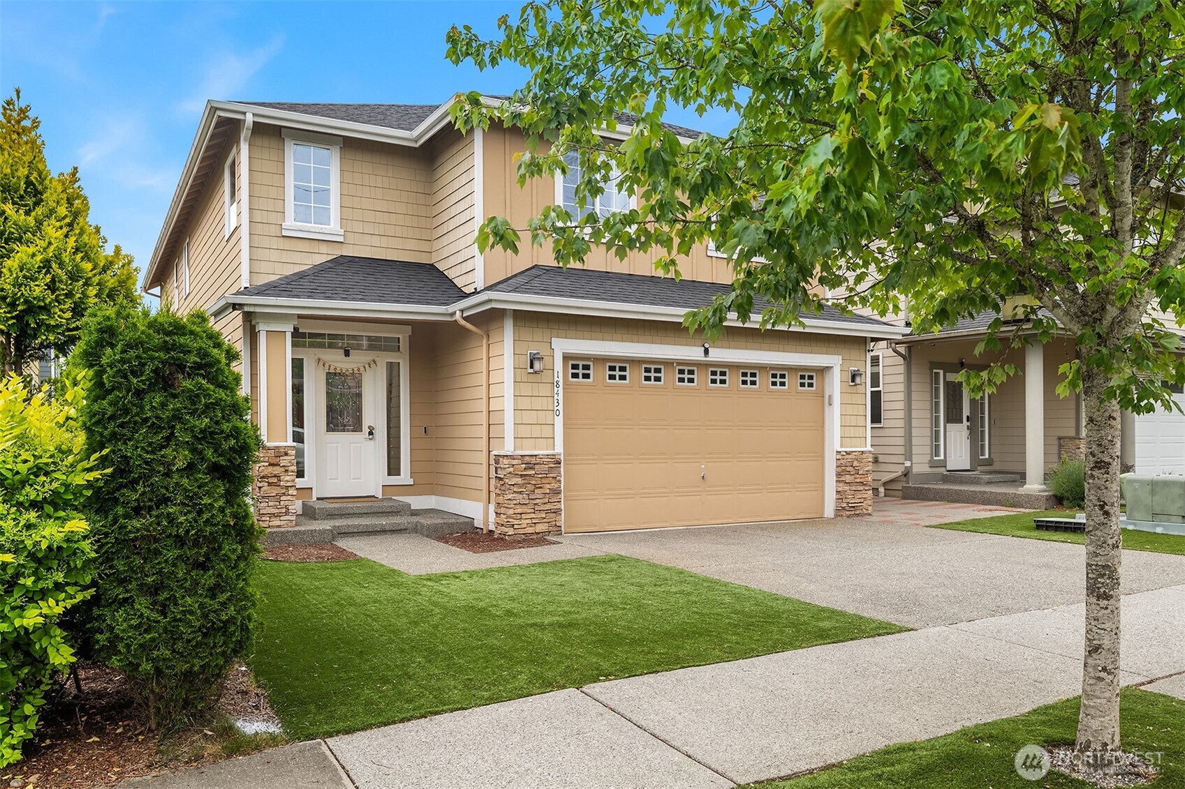 18430 42nd Avenue Southeast Bothell, WA 98012 - Photo 2 of 30