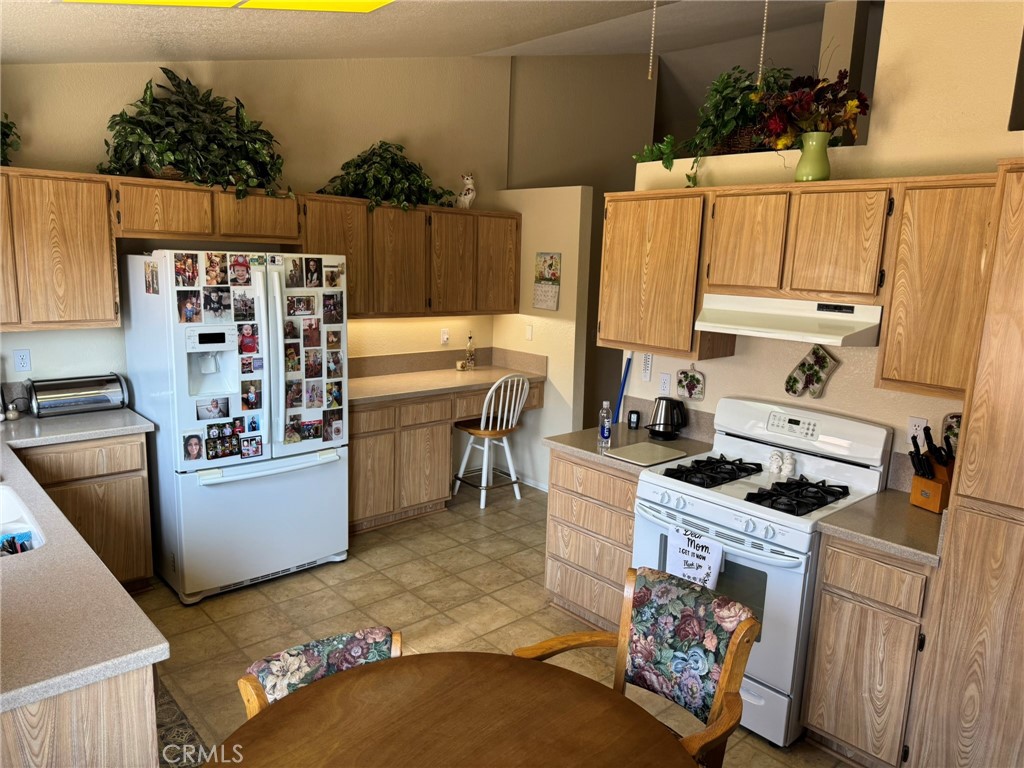 41030 Inverness Circle Cherry Valley, CA 92223 - Photo 14 of 44