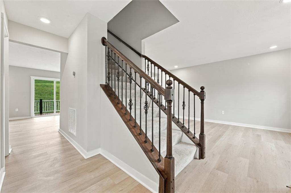 2570 Willowbrook Road Pittsburgh, PA 15241 - Photo 14 of 41 Gallery Image 14