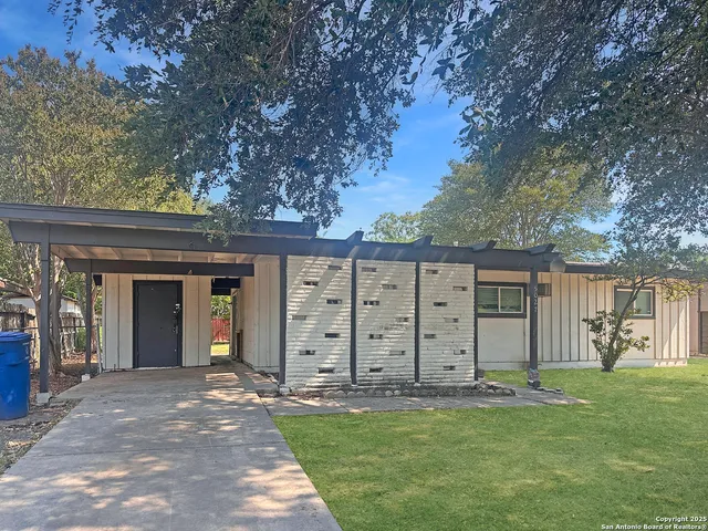 $119,900 | 5027 Vlg Crst Drive, San Antonio, TX 78218
