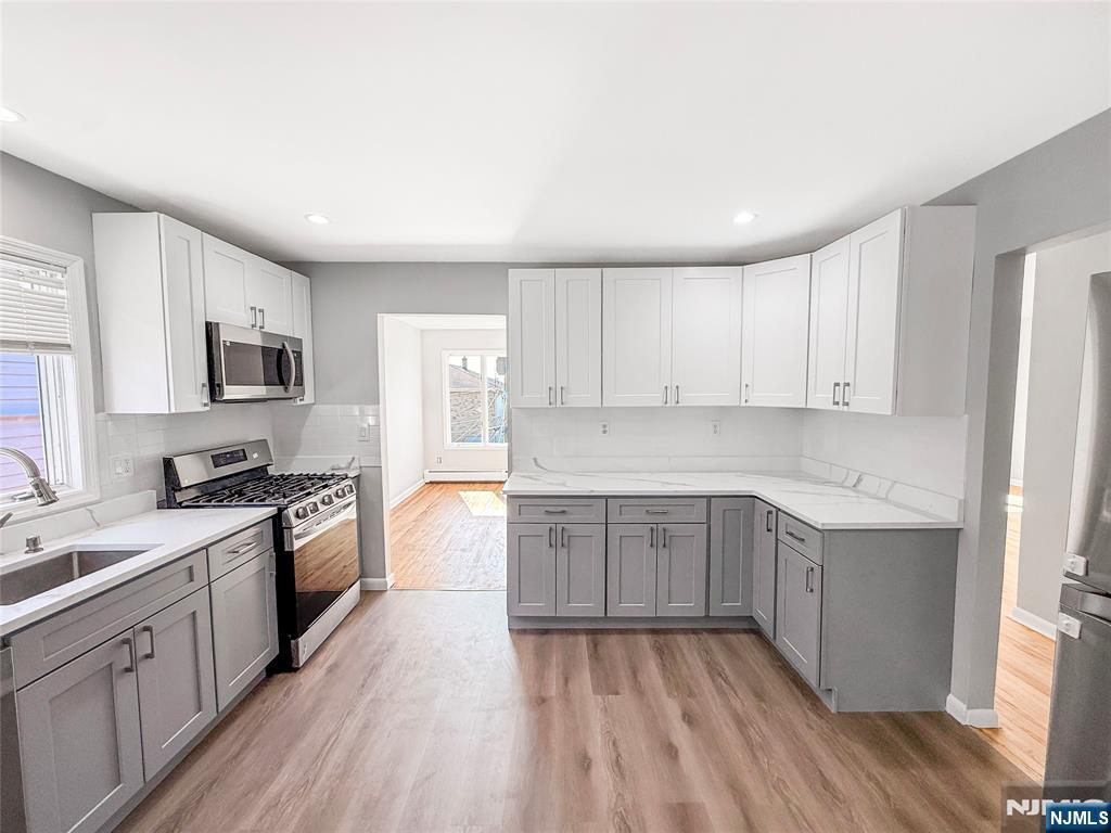 174 Maple Street, Unit 3 Fairview, NJ 07022 - Photo 4 of 25
