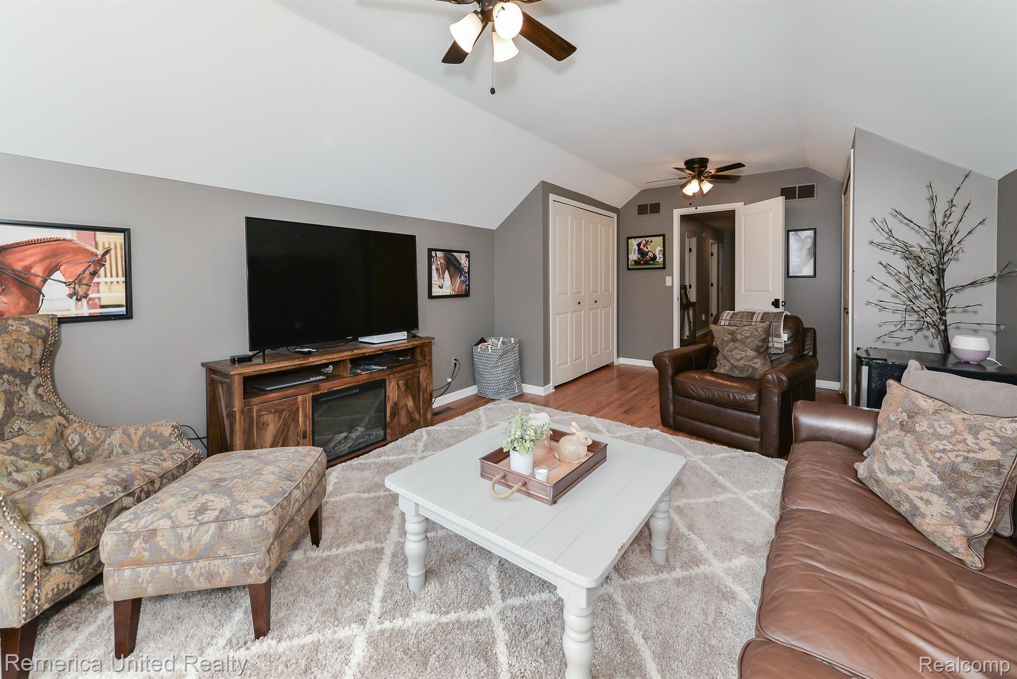 11536 Ridge Road South Lyon, MI 48178 - Photo 34 of 58 Gallery Image 34