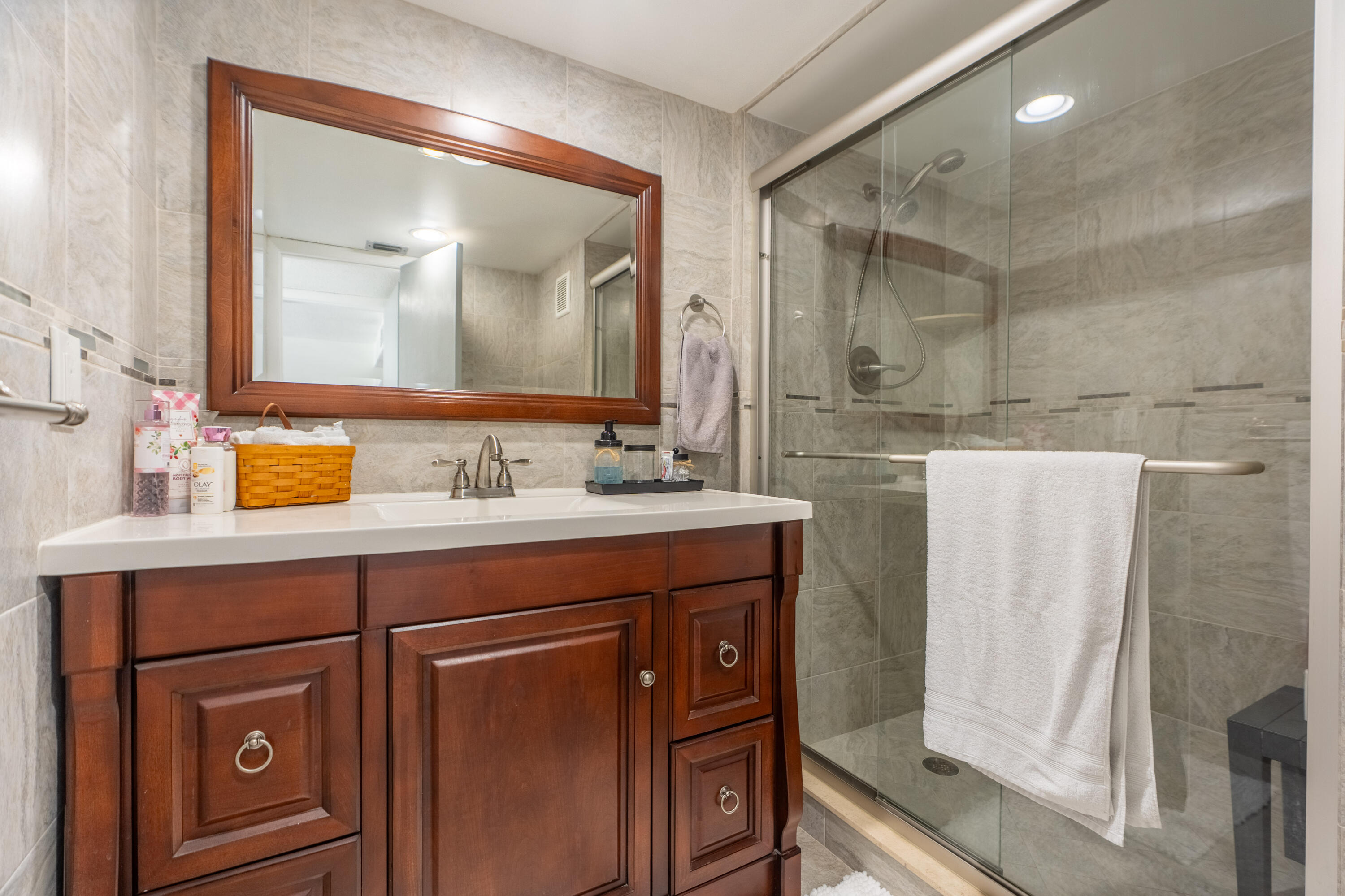16401 Golf Club Road, Unit 113 Weston, FL 33326 - Photo 9 of 65 DSC01927