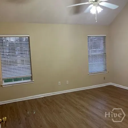 $2,000 | 262 Laurel Hill Circle, Richmond Hill, GA 31324