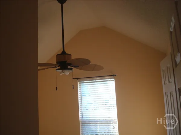 $2,000 | 262 Laurel Hill Circle, Richmond Hill, GA 31324