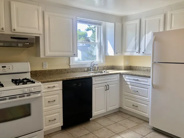 $4,000 | 17 Hatfield Road, Unit 17, Newton, MA 02465