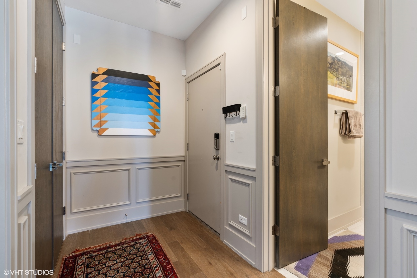 1601 West Pearson Street, Unit 4S Chicago, IL 60622 - Photo 2 of 32