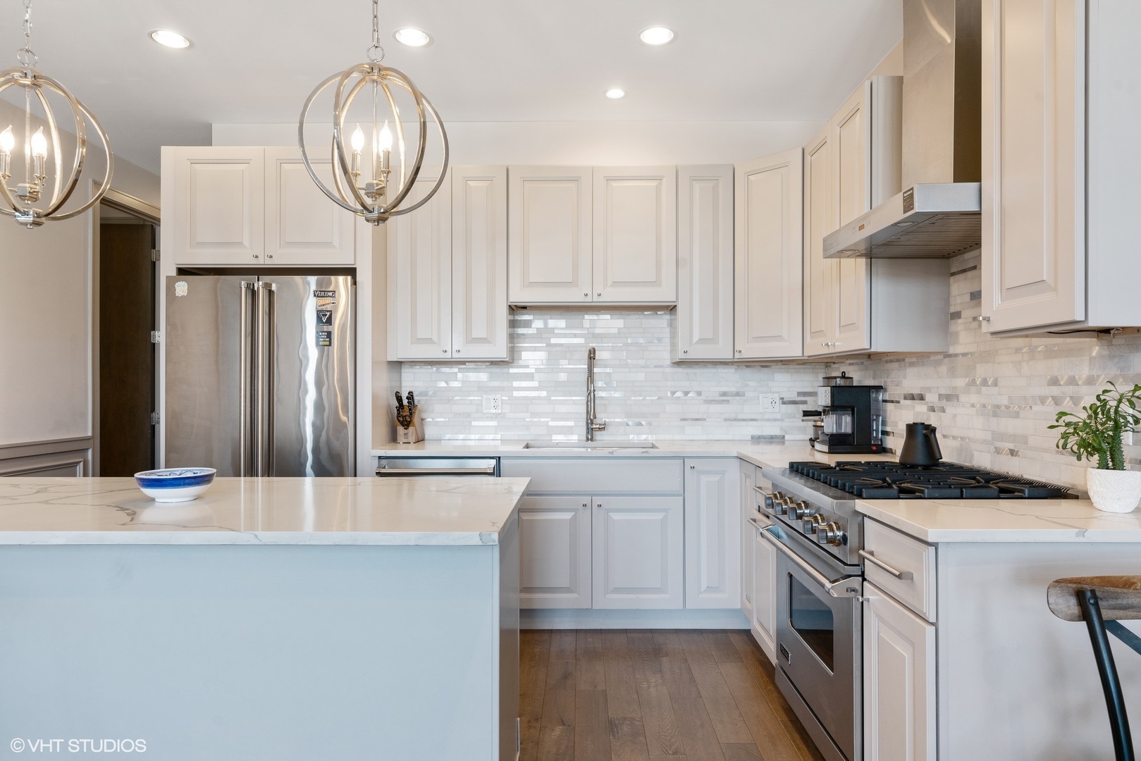 1601 West Pearson Street, Unit 4S Chicago, IL 60622 - Photo 12 of 32