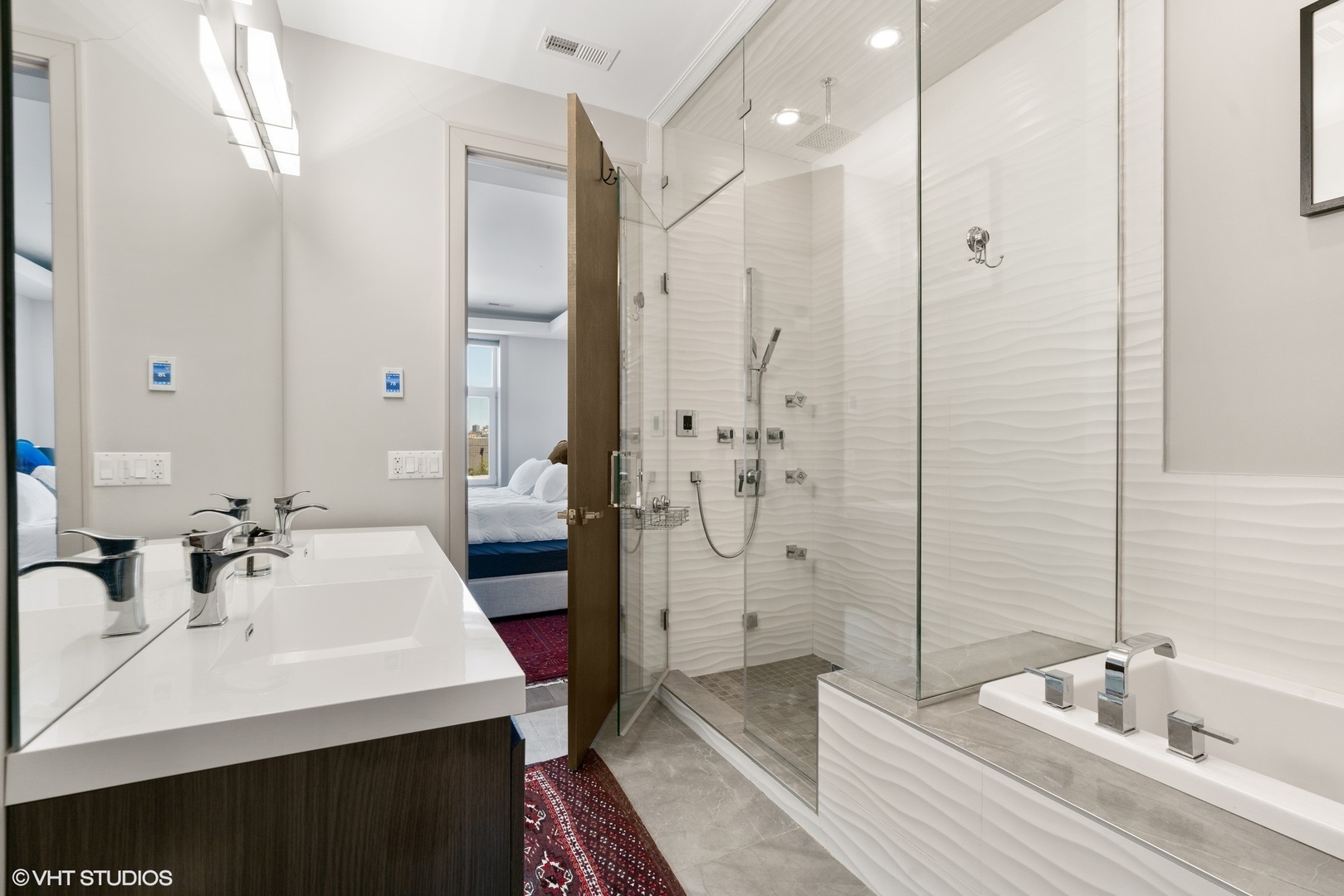 1601 West Pearson Street, Unit 4S Chicago, IL 60622 - Photo 17 of 32