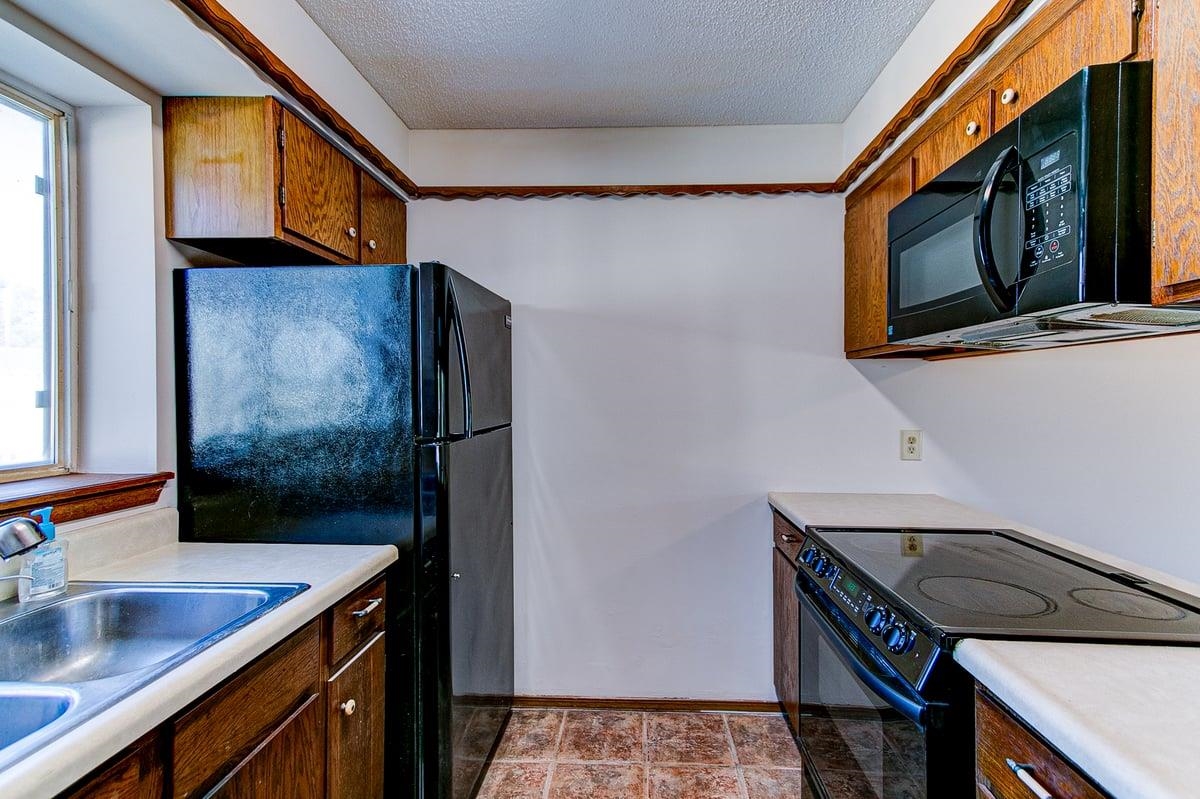 100 South Gold Street Wichita, KS 67217 - Photo 6 of 19