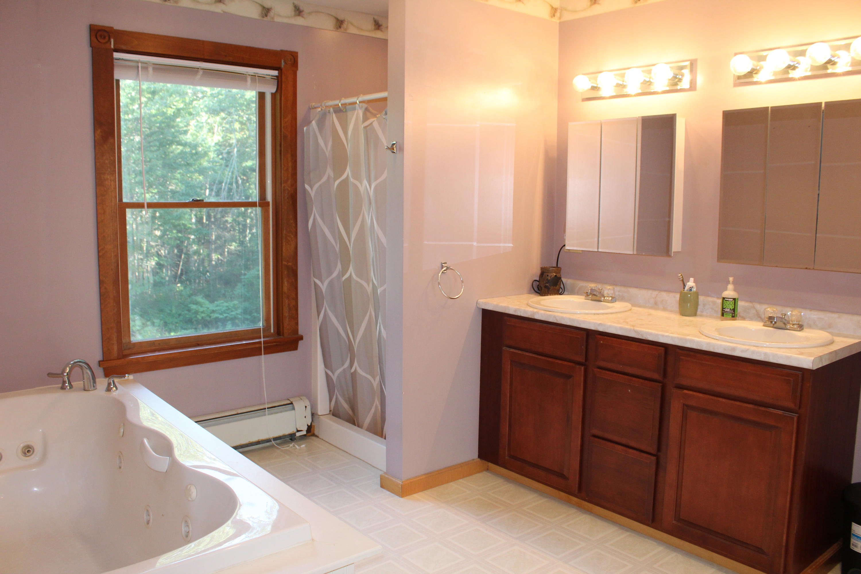 1873 Eastern Road Warren, ME 04864 - Photo 19 of 34 19 2nd Fl Master Bath