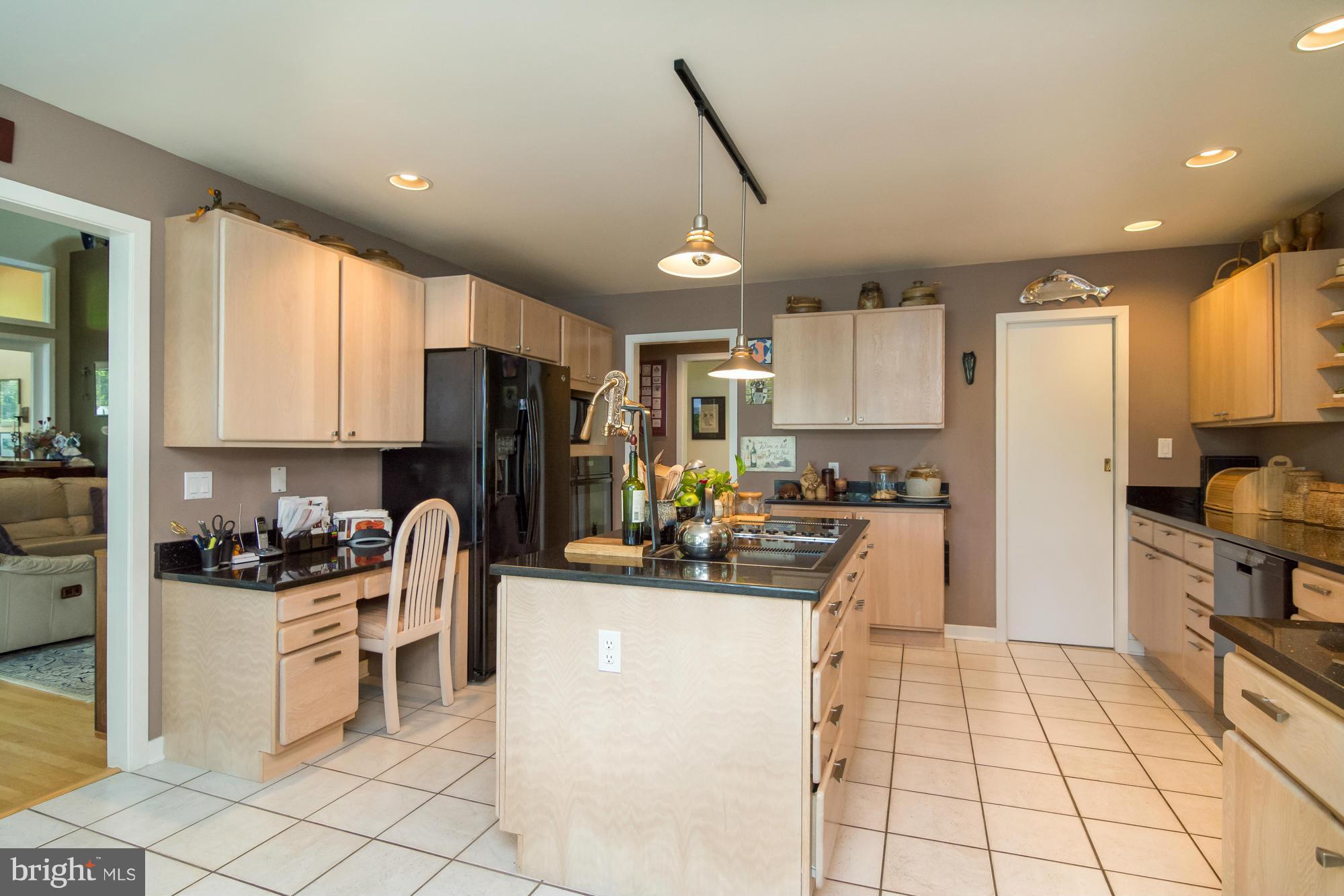 3329 Leritz Lane Edgewater, MD 21037 - Photo 20 of 28 Pickled oak cabinets