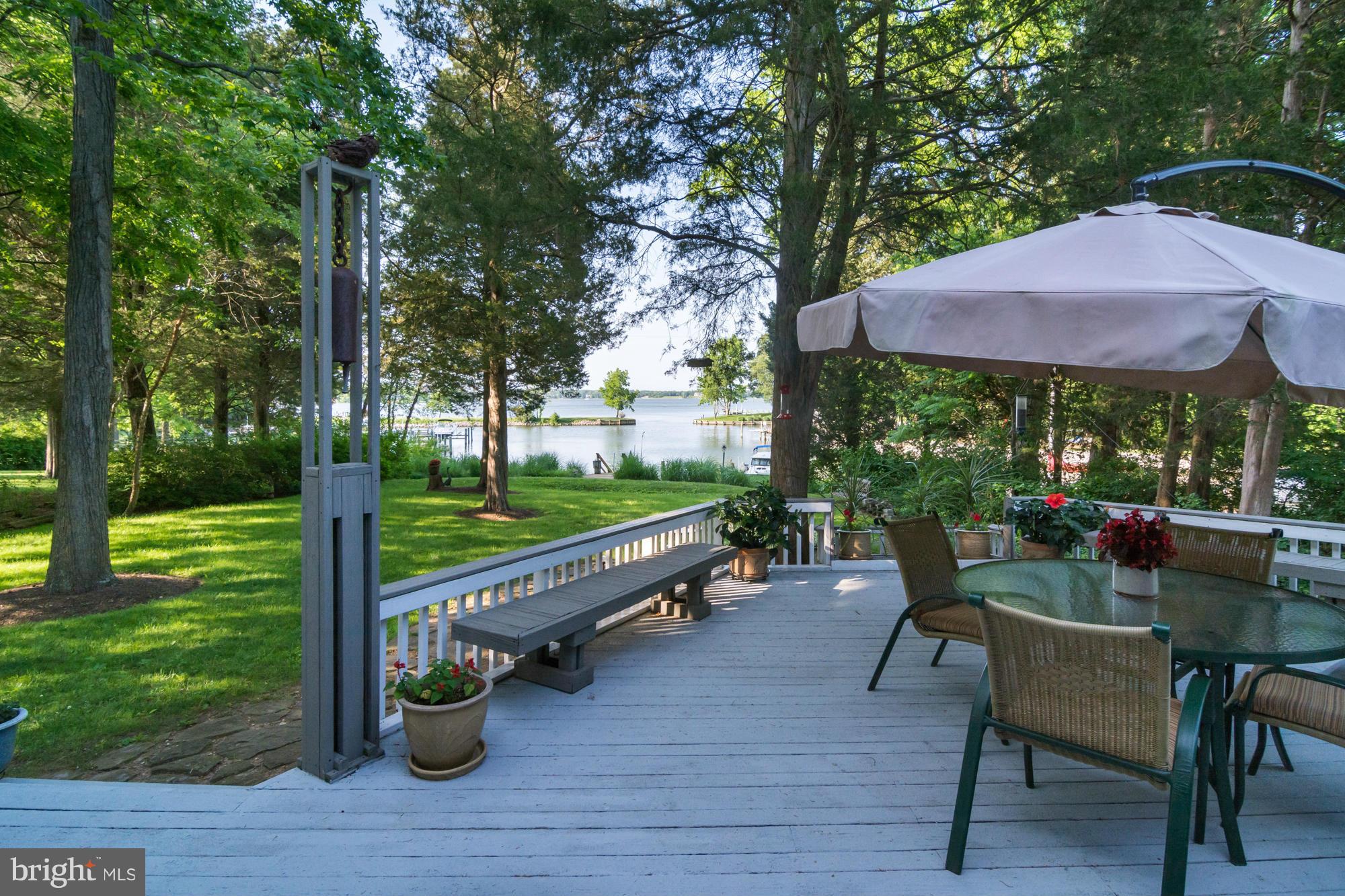 3329 Leritz Lane Edgewater, MD 21037 - Photo 8 of 28 Deck