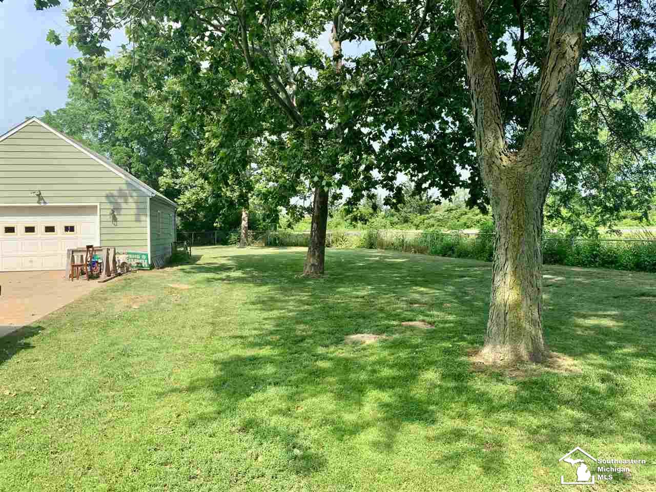 6380 Laplaisance Creek Road Monroe, MI 48161 - Photo 5 of 18 50017289-4.JPG