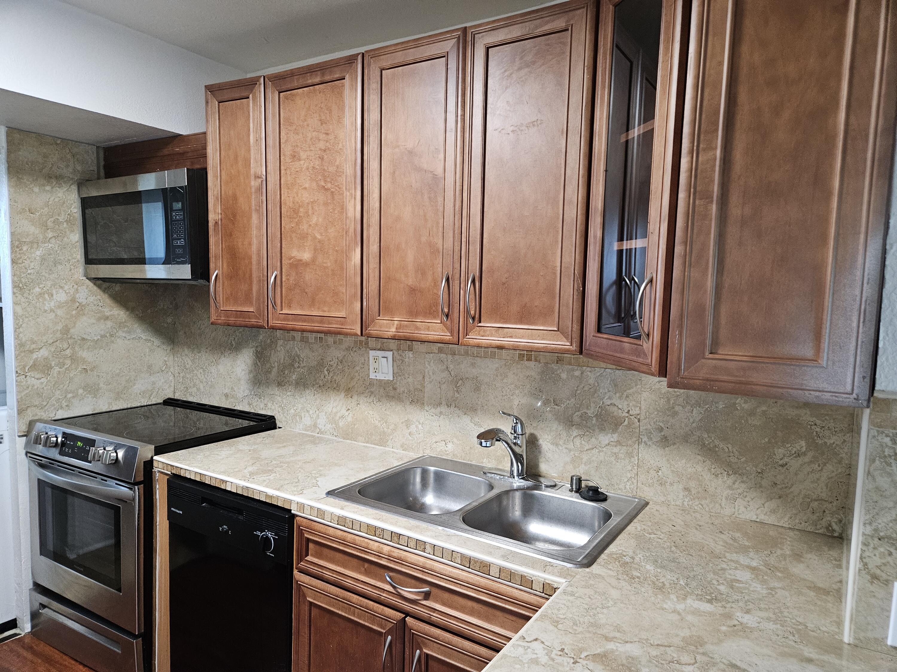8000 South Colony Circle, Unit 207 Tamarac, FL 33321 - Photo 1 of 23 20240504_074208