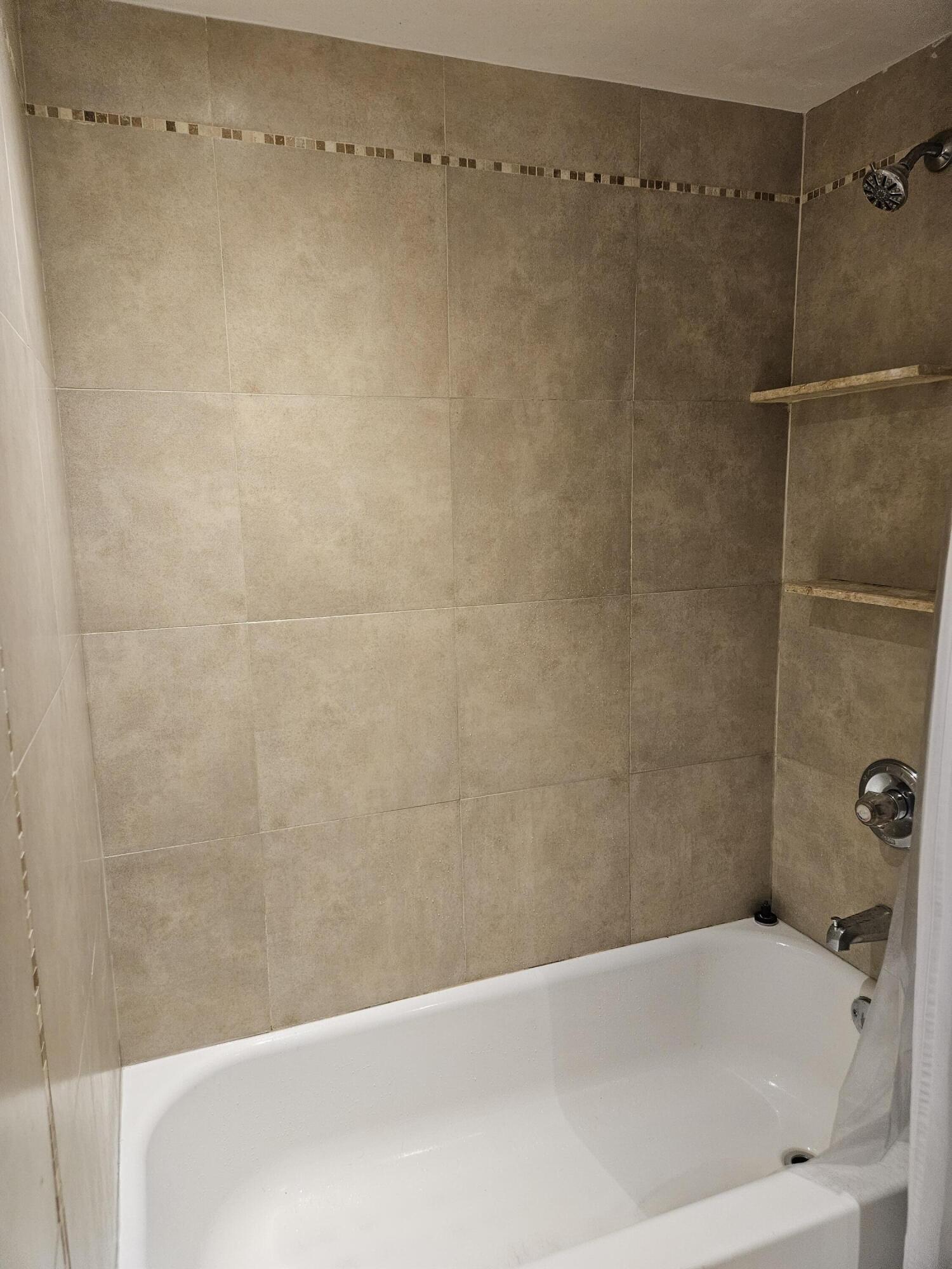 8000 South Colony Circle, Unit 207 Tamarac, FL 33321 - Photo 11 of 23 20240504_073912