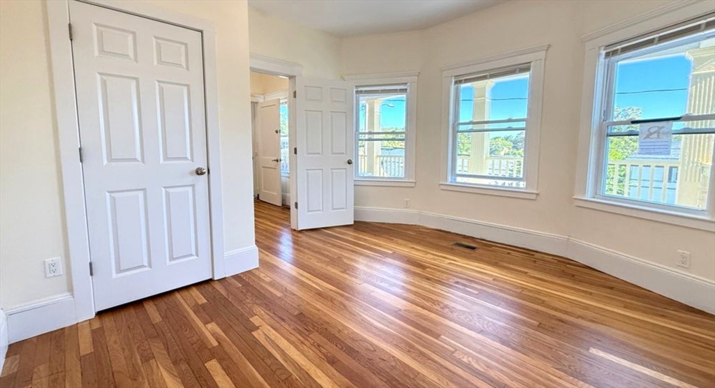 96 Brayton Road Boston, MA 02135 - Photo 10 of 29