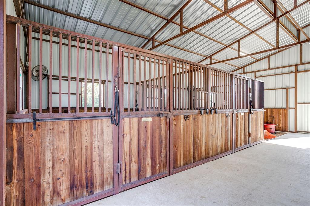 629 County Road 3250 Decatur, TX 76234 - Photo 33 of 40