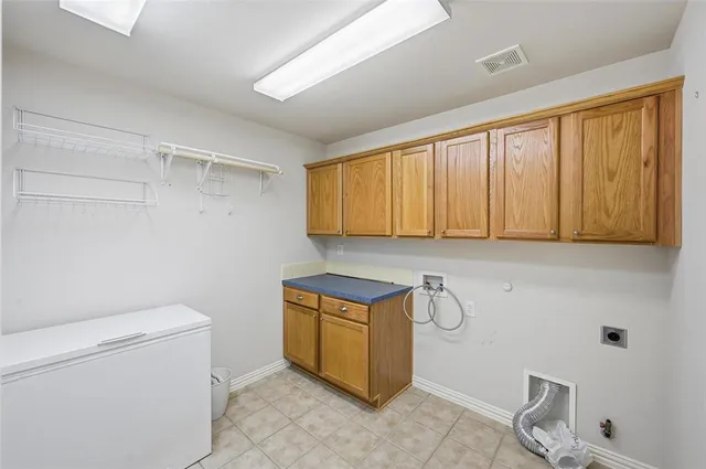 $420,000 | 10417 Belvedere Drive, Denton, TX 76207