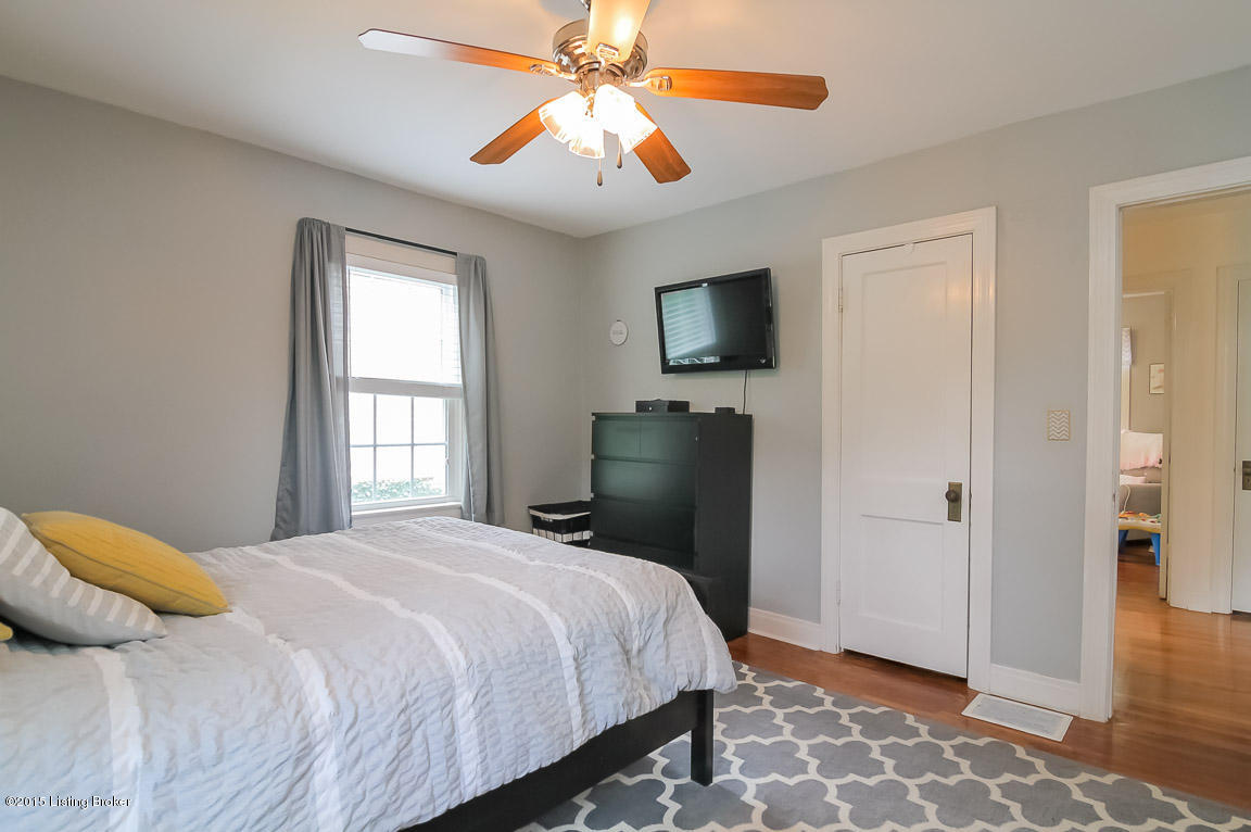 4026 Gloucester Road Louisville, KY 40207 - Photo 24 of 64 22