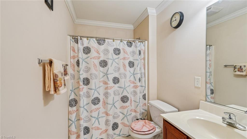 5712 Election Oak Drive High Point, NC 27265 - Photo 17 of 48