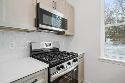 $342,900 | 1589 Meadowview Court, Whitewater, WI 53190