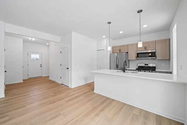 $342,900 | 1589 Meadowview Court, Whitewater, WI 53190