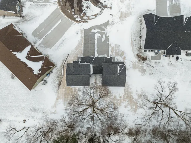 $342,900 | 1589 Meadowview Court, Whitewater, WI 53190