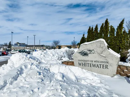 $342,900 | 1589 Meadowview Court, Whitewater, WI 53190