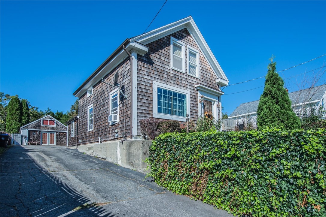 2944 East Main Road Portsmouth, RI 02871 - Photo 1 of 30 Front exterior