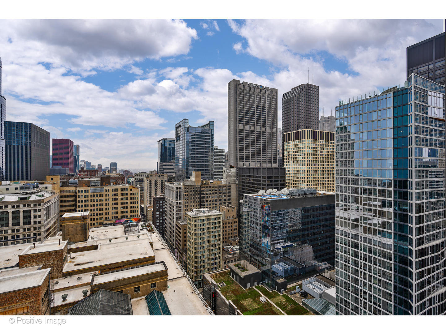 8 East Randolph Street, Unit 2808 Chicago, IL 60601 - Photo 17 of 22 a city view