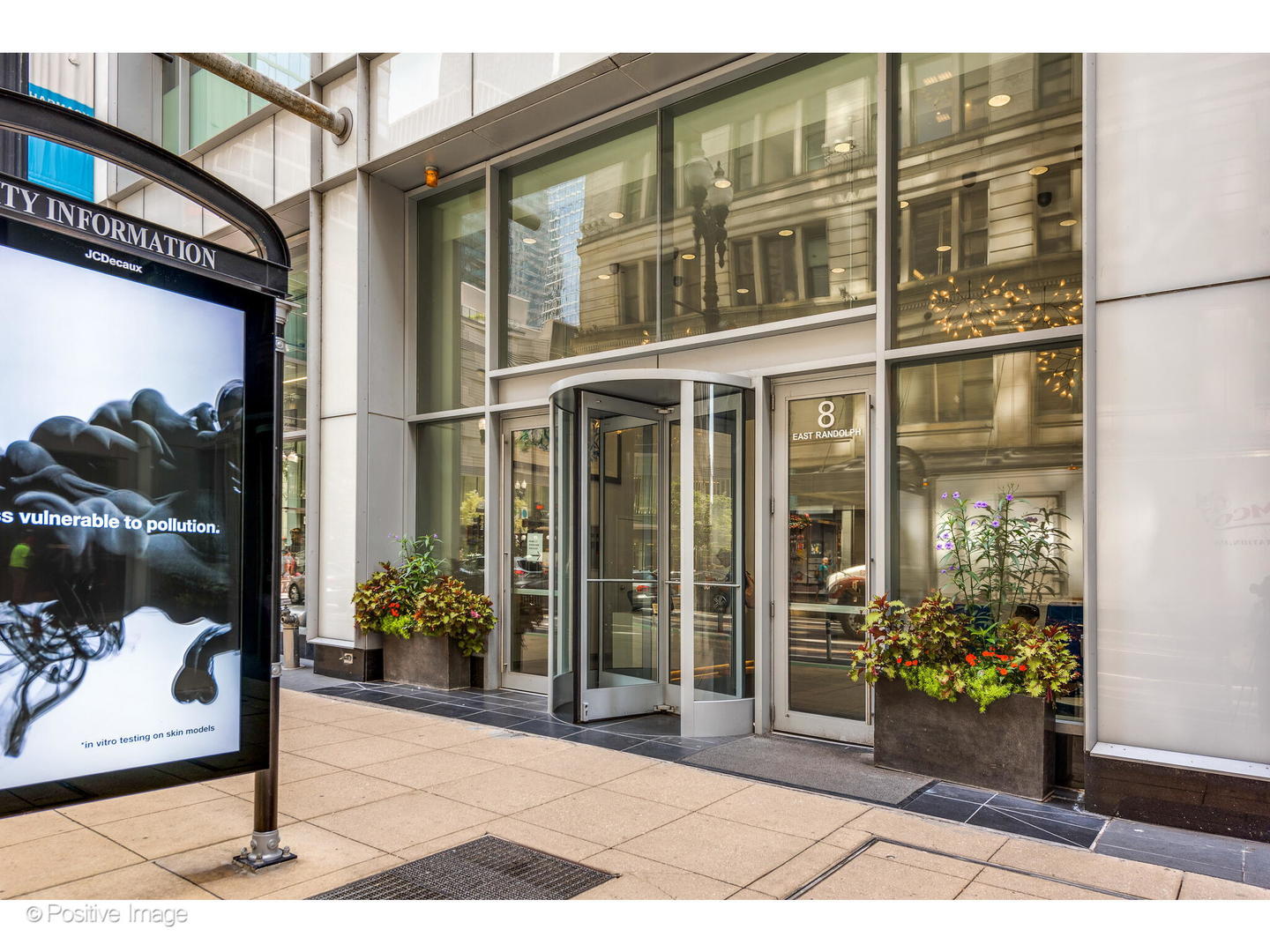 8 East Randolph Street, Unit 2808 Chicago, IL 60601 - Photo 22 of 22 a front view of a house