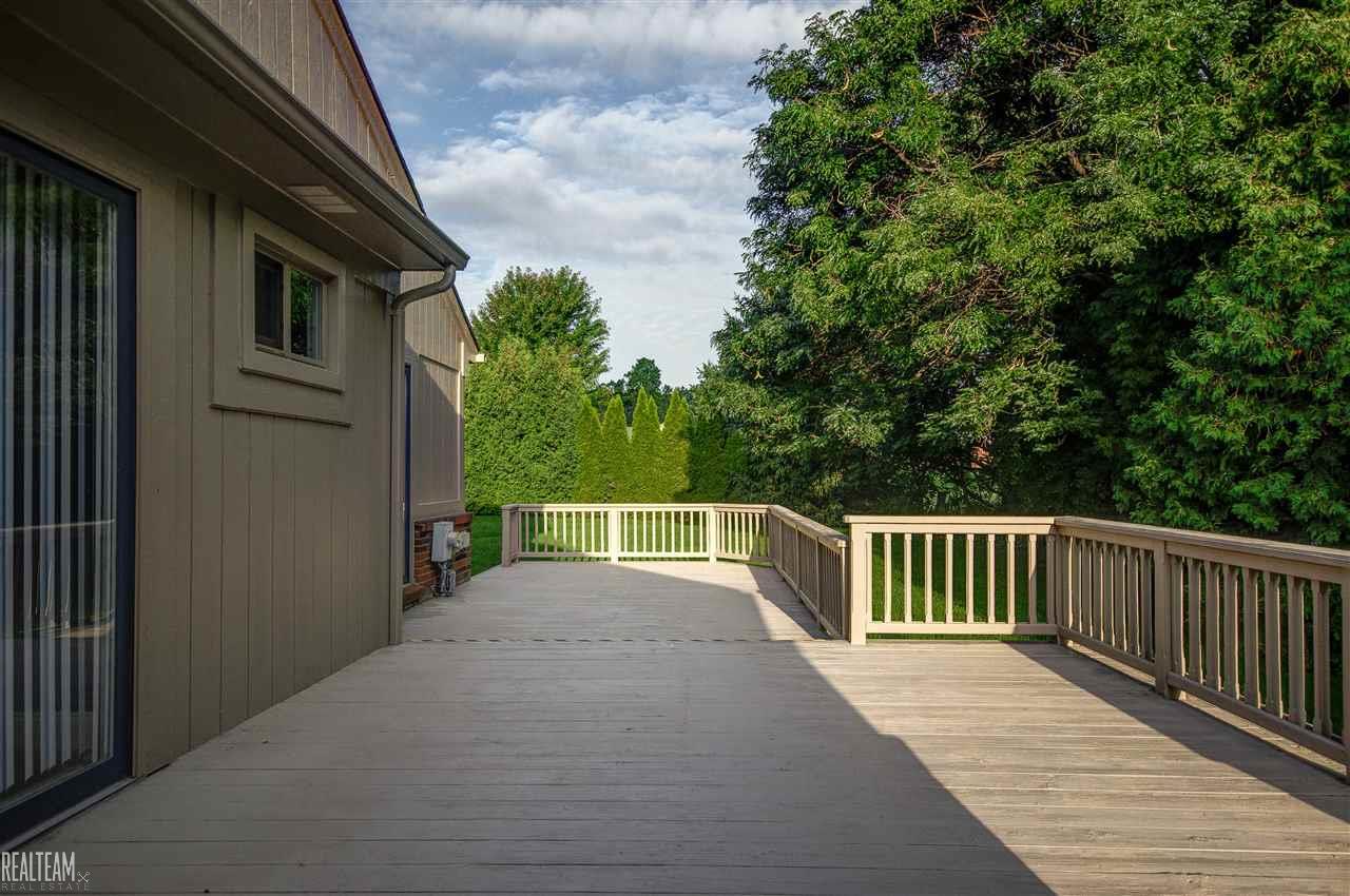 2388 Cumberland Road Rochester Hills, MI 48307 - Photo 33 of 36