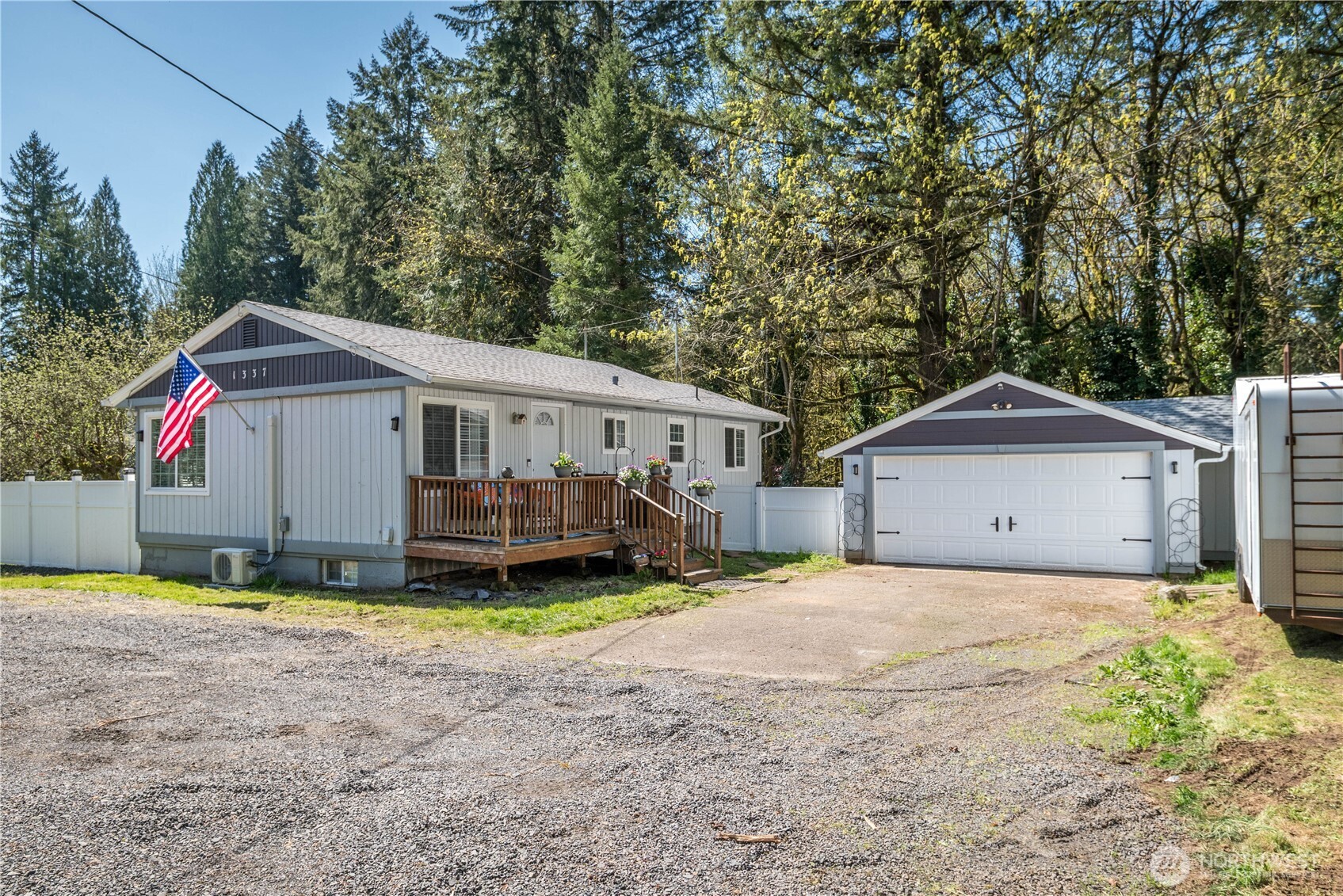 1337 Coal Creek Road Longview, WA 98632 - Photo 1 of 40