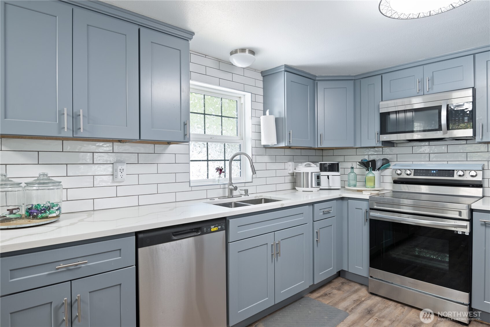 1337 Coal Creek Road Longview, WA 98632 - Photo 8 of 40