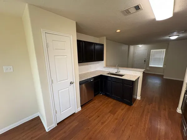 $1,830 | 10202 Staghill Drive, Houston, TX 77064