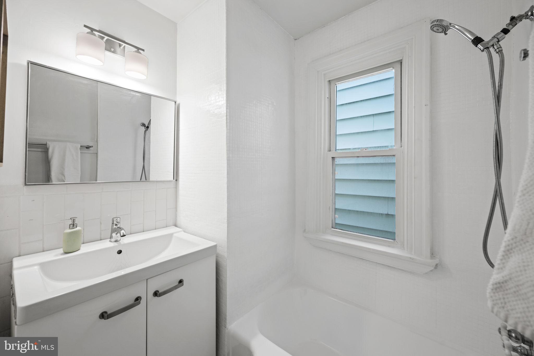 1342 Emerald Street Northeast Washington, DC 20002 - Photo 26 of 46 Full bath