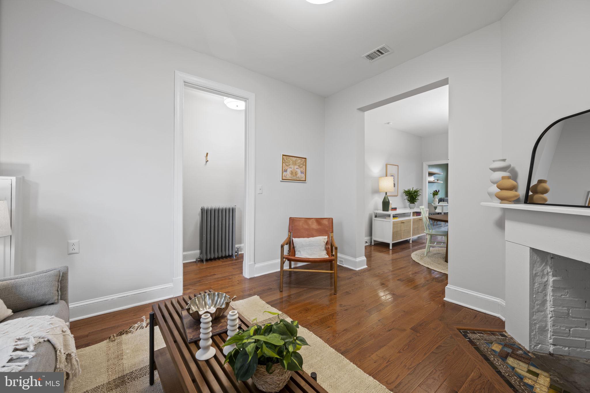 1342 Emerald Street Northeast Washington, DC 20002 - Photo 4 of 46 Living room