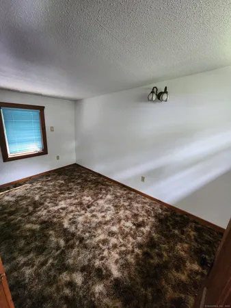 $1,700 | 192 Laurel Hill Drive, Woodstock, CT 06282