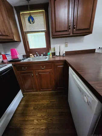 $1,700 | 192 Laurel Hill Drive, Woodstock, CT 06282