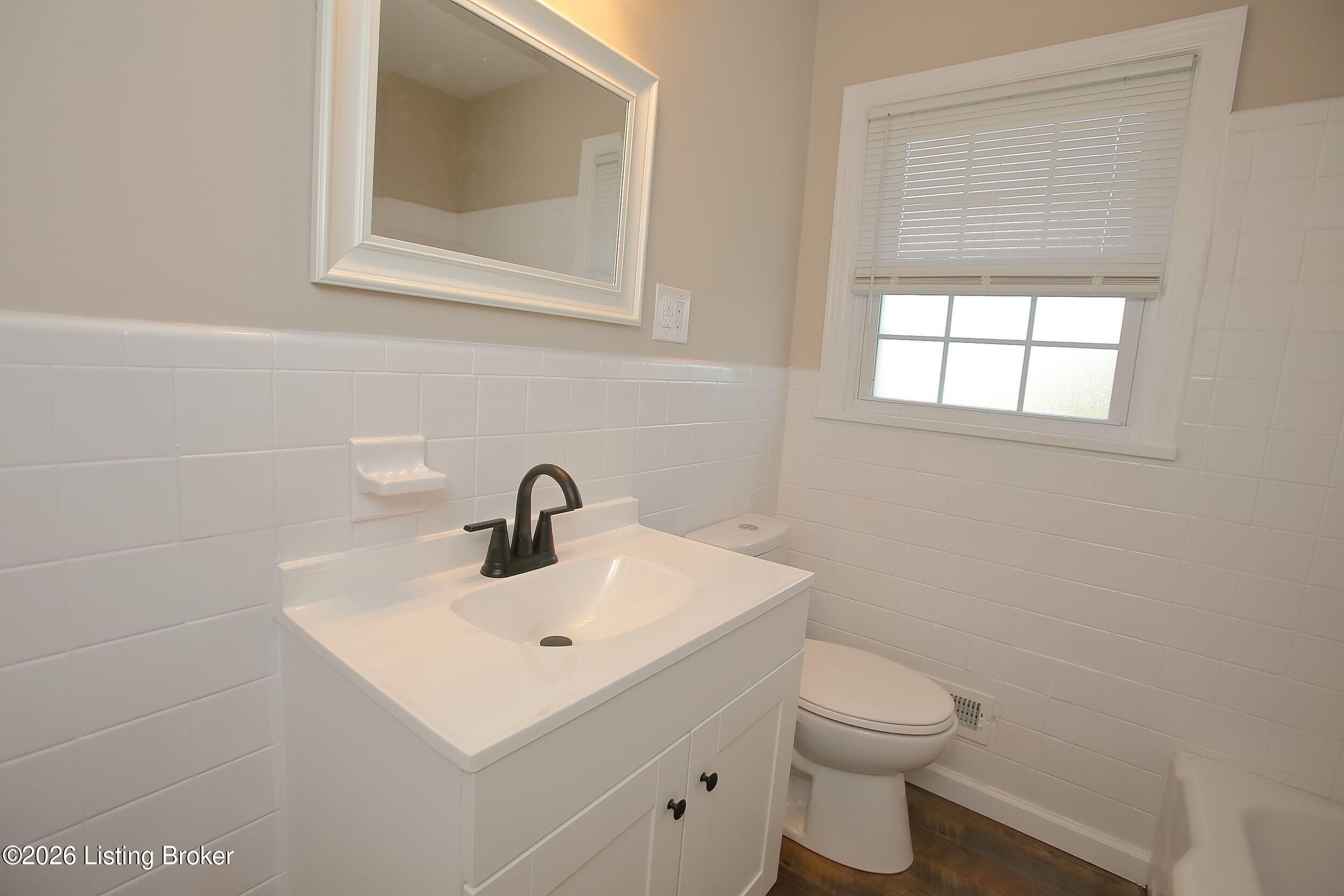 2905 Nepperhan Road Louisville, KY 40218 - Photo 35 of 56 Full Bath