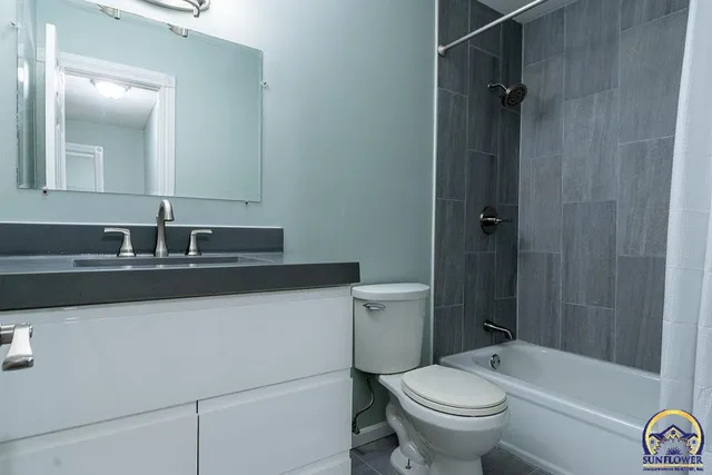 $270,000 | 4828 Southwest Cochise Avenue, Topeka, KS 66614