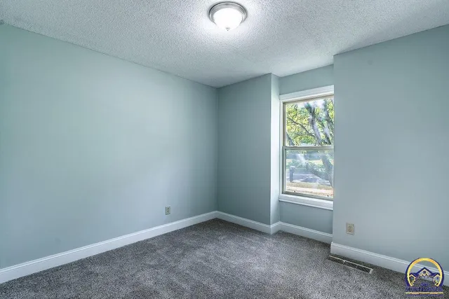 $270,000 | 4828 Southwest Cochise Avenue, Topeka, KS 66614