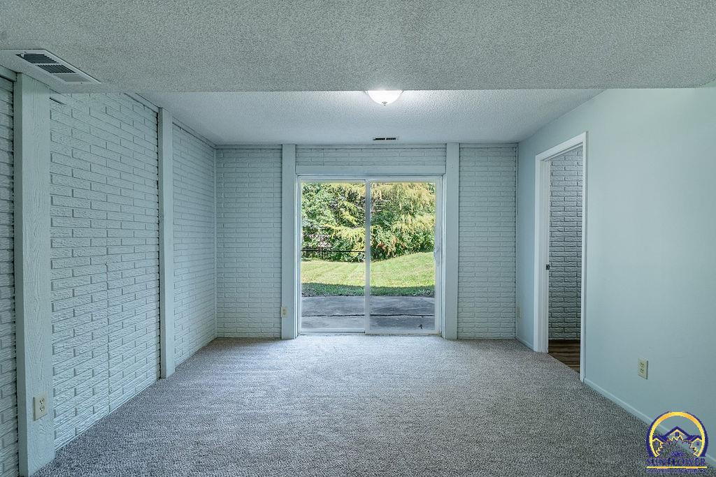 4828 Southwest Cochise Avenue Topeka, KS 66614 - Photo 27 of 35 Basement