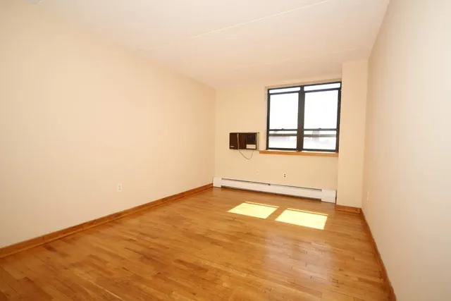 $620,000 | 300 Cathedral Parkway, Unit 19J | Upper West Side